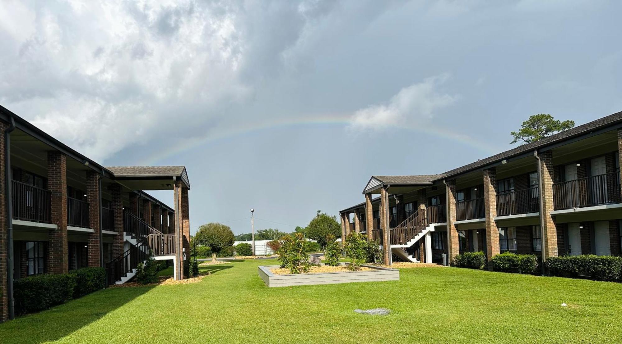 Ferry Pass At Home Inn - Pensacola מראה חיצוני תמונה