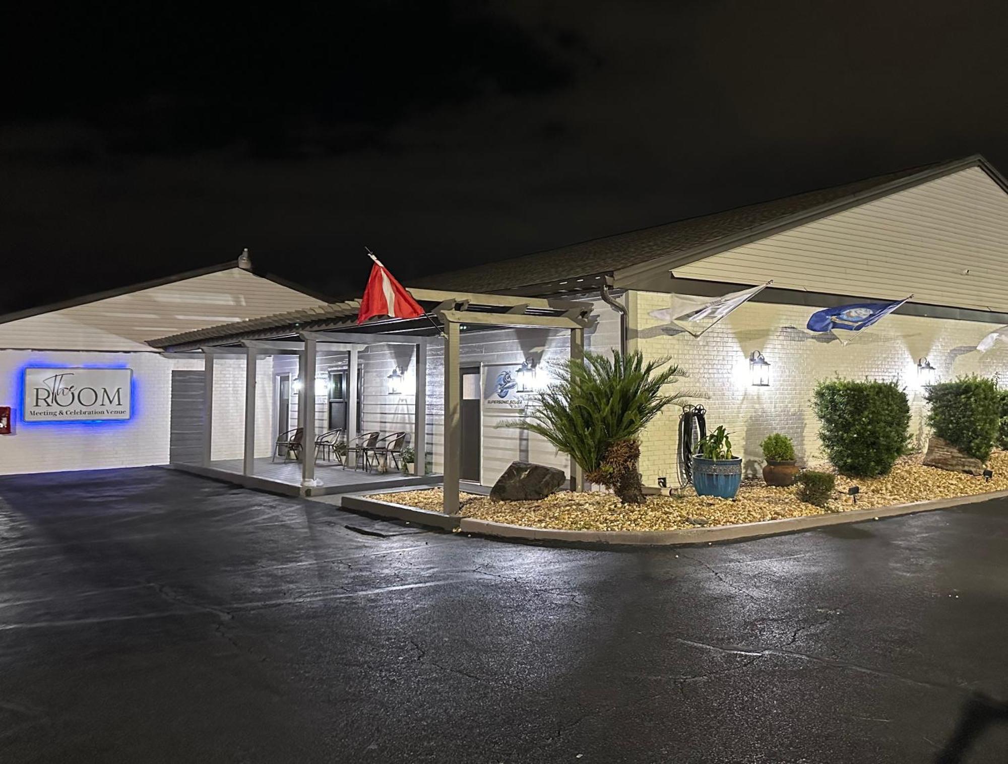 Ferry Pass At Home Inn - Pensacola מראה חיצוני תמונה