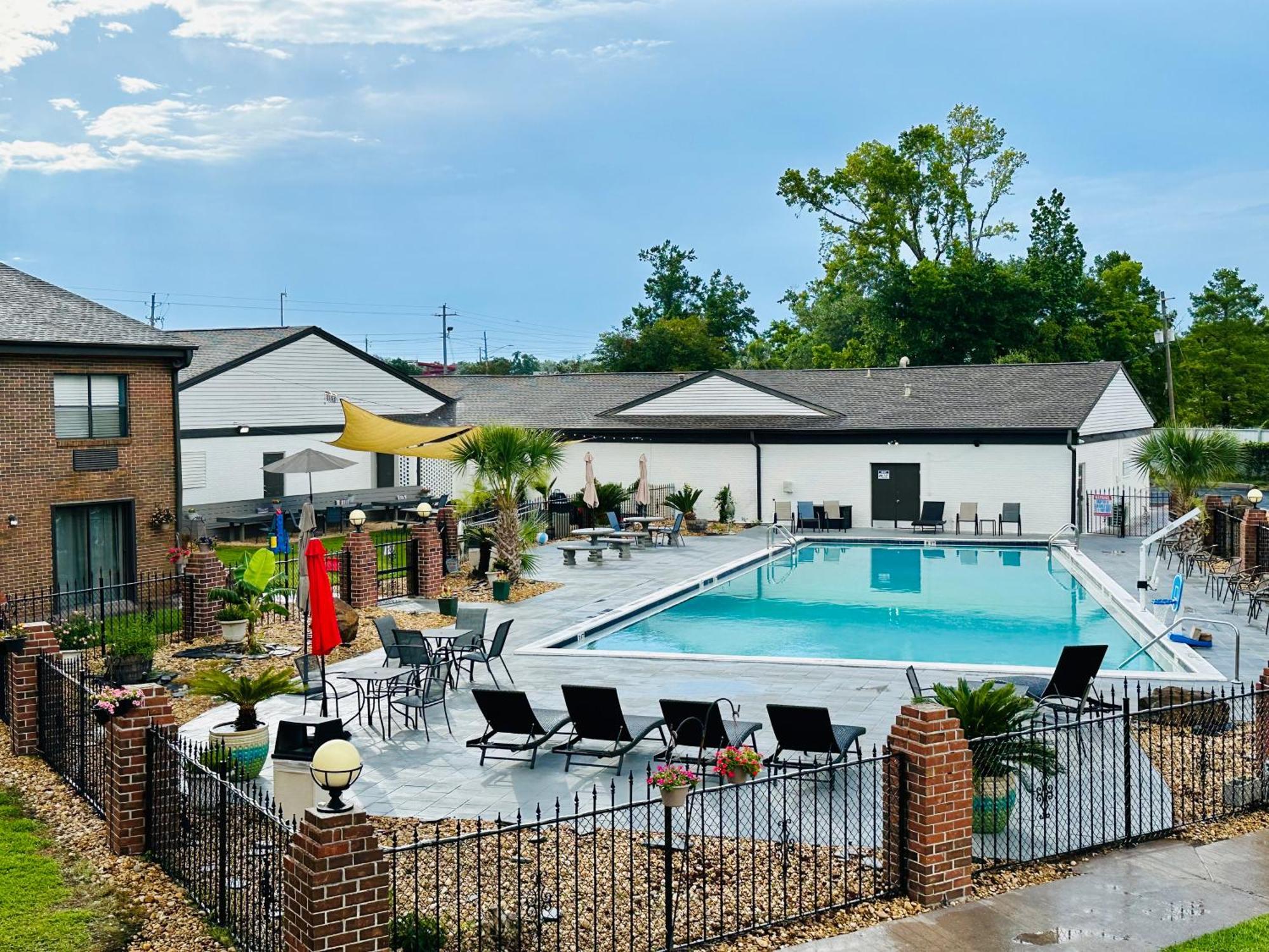 Ferry Pass At Home Inn - Pensacola מראה חיצוני תמונה