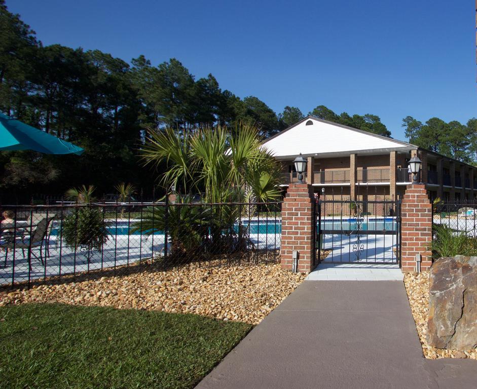 Ferry Pass At Home Inn - Pensacola מראה חיצוני תמונה