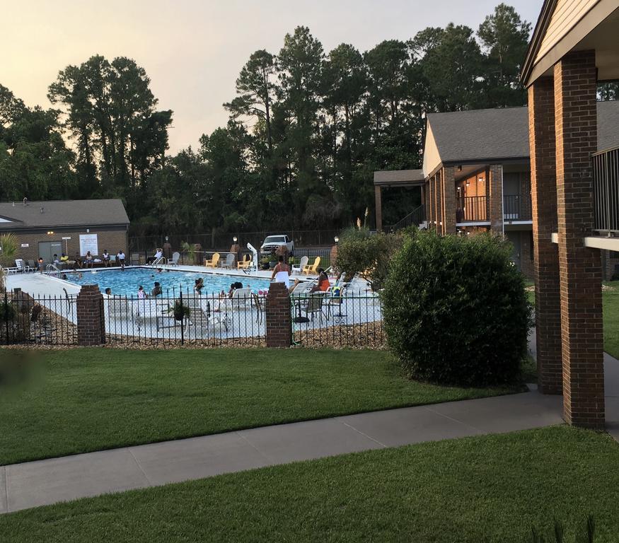 Ferry Pass At Home Inn - Pensacola מראה חיצוני תמונה