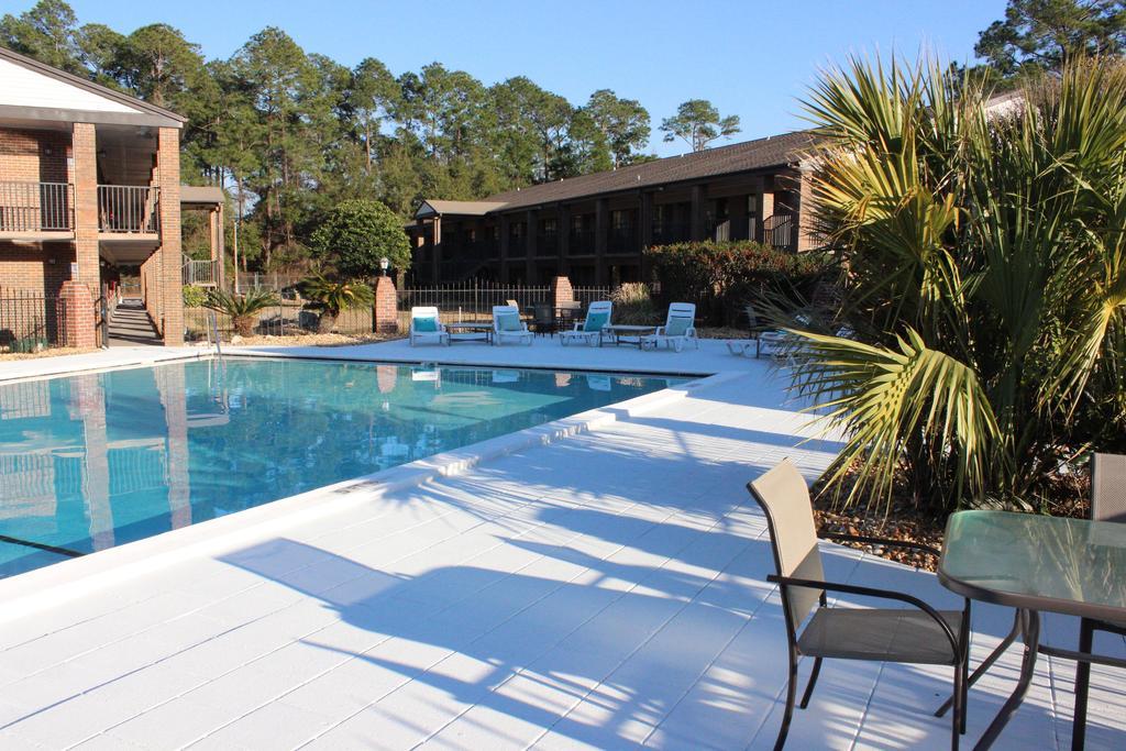 Ferry Pass At Home Inn - Pensacola מראה חיצוני תמונה